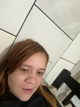 ruivinhadancer online show from 10/29/25, 12:24