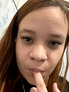 ruivinhadancer online show from 11/14/25, 06:17