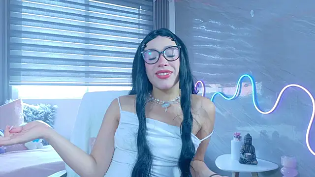 Naaomi cute online show from 10/27/25, 07:40