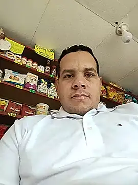 Snapshot of cristian_maln1 chatting on 07/11/26, 02:42 cristian maln1 online show from 07/11/26, 02:42