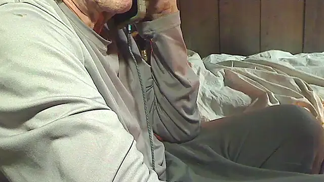 OldManOnline online show from 12/01/25, 04:17