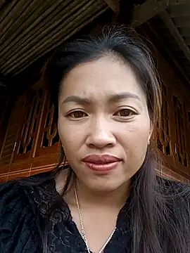 -Paige- online show from 10/19/25, 03:51