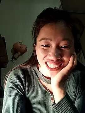 -Paige- online show from 12/14/25, 08:52