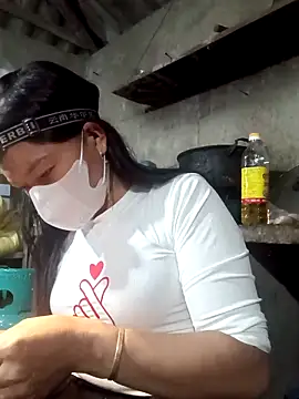 nat-tri online show from 11/09/25, 10:24