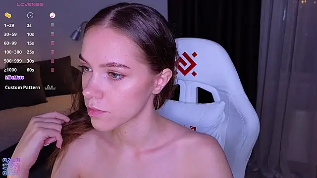 lecsika online show from 11/08/25, 12:16