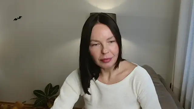 LittleNicolee online show from 10/21/25, 01:23