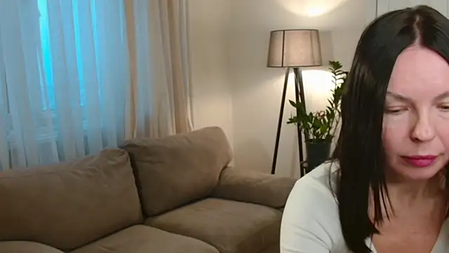 LittleNicolee online show from 01/08/26, 01:02