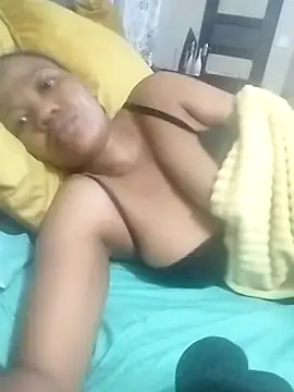 CaramelBoootie online show from 01/12/26, 05:40