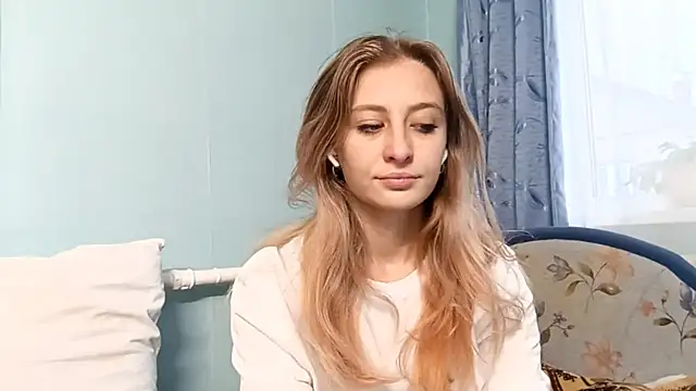 AmeliLia online show from 10/17/25, 11:13