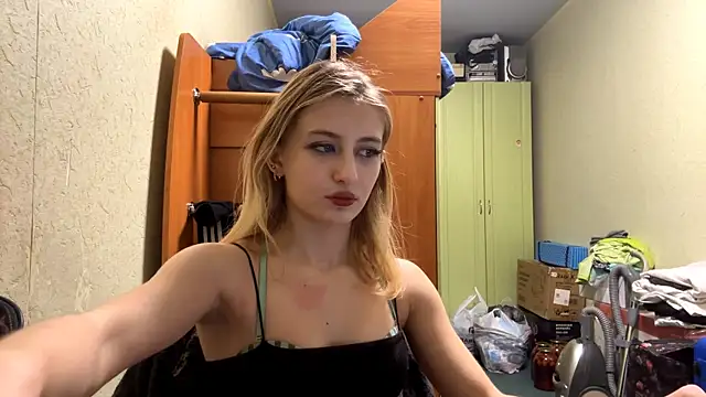 Snapshot of AmeliLia chatting on 01/14/26, 05:18 AmeliLia online show from 01/14/26, 05:18