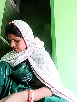 Karishma cute online show from 11/18/25, 09:47