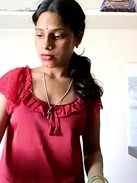 Nitya hot online show from 05/18/26, 04:07