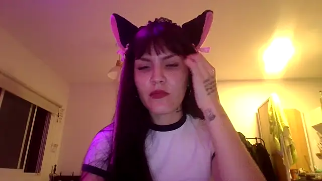 miapink33 online show from 04/08/26, 11:37