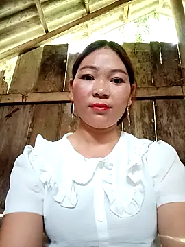 Snapshot of laddy-cute chatting on 10/15/25, 05:29 laddy-cute online show from 10/15/25, 05:29