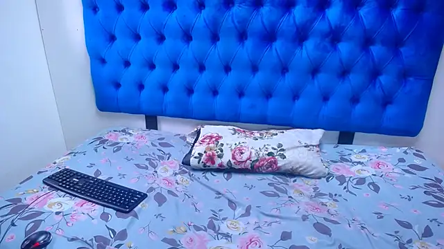 Amberdiamondmmm online show from 12/18/25, 02:45