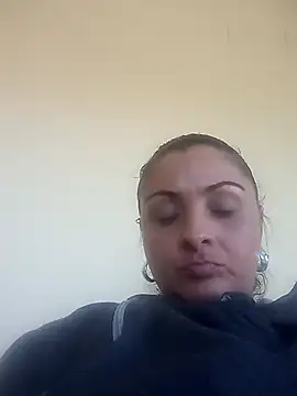 Snapshot of Mariapaula88 chatting on 11/07/25, 12:05 Mariapaula88 online show from 11/07/25, 12:05