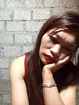 Snapshot of siusiu-00 chatting on 05/18/26, 05:08 siusiu-00 online show from 05/18/26, 05:08