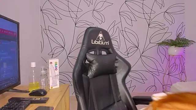 merida 06 online show from 11/25/25, 02:33