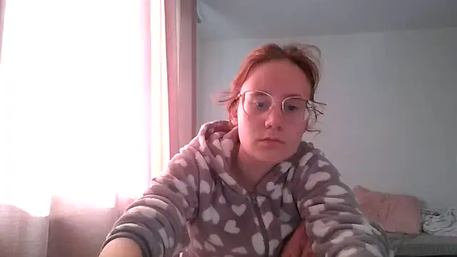 LuckySLove online show from 06/03/26, 04:45