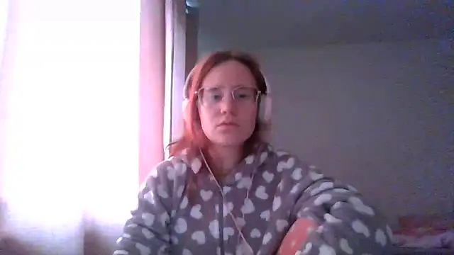 LuckySLove online show from 06/08/26, 05:35