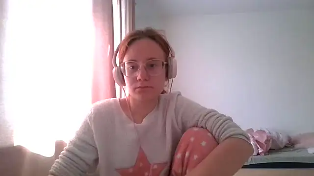 LuckySLove online show from 06/22/26, 01:19
