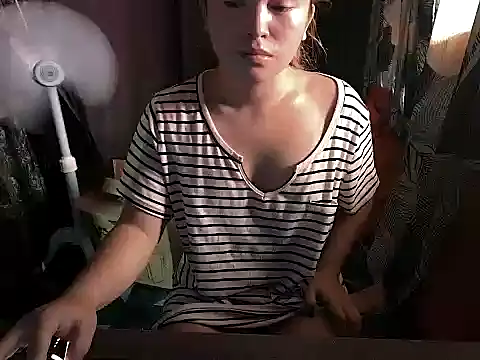 Snapshot of ur_babyjamella chatting on 02/19/26, 06:31 ur babyjamella online show from 02/19/26, 06:31