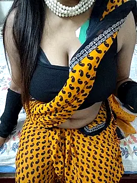 Snapshot of monalisharoy544554 chatting on 10/18/25, 02:51 monalisharoy544554 online show from 10/18/25, 02:51
