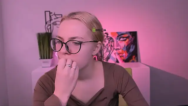 sendi cais online show from 11/17/25, 07:58