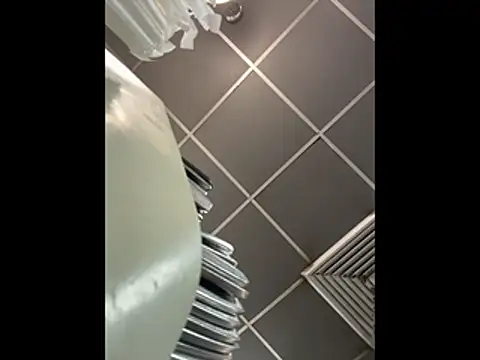 queenkelly1234 online show from 12/15/25, 03:11