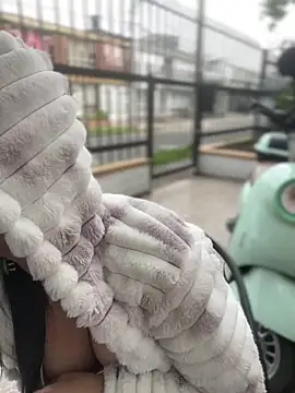 PamelaJonsom  online show from 04/23/26, 12:29