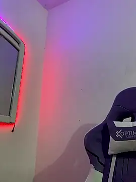 Snapshot of La-Gatiita-trans chatting on 01/11/26, 03:44 La-Gatiita-trans online show from 01/11/26, 03:44