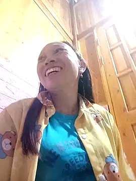 Snapshot of Manni_john chatting on 10/14/25, 01:50 Manni john online show from 10/14/25, 01:50