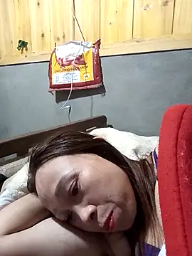 Snapshot of Manni_john chatting on 10/27/25, 12:42 Manni john online show from 10/27/25, 12:42