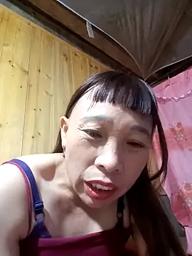 Snapshot of Manni_john chatting on 10/29/25, 02:19 Manni john online show from 10/29/25, 02:19