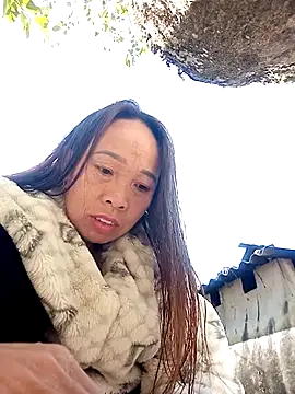 Snapshot of Manni_john chatting on 11/30/25, 02:15 Manni john online show from 11/30/25, 02:15