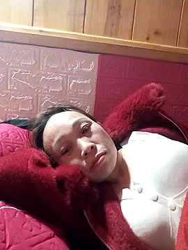 Snapshot of Manni_john chatting on 12/15/25, 02:10 Manni john online show from 12/15/25, 02:10