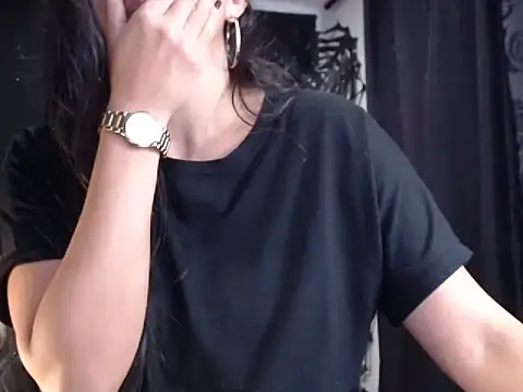 Lucyy Naugthy online show from 10/16/25, 12:17