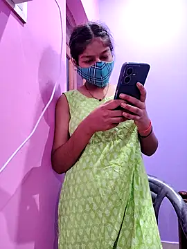 Snapshot of Muskan_12th chatting on 10/17/25, 05:37 Muskan 12th online show from 10/17/25, 05:37