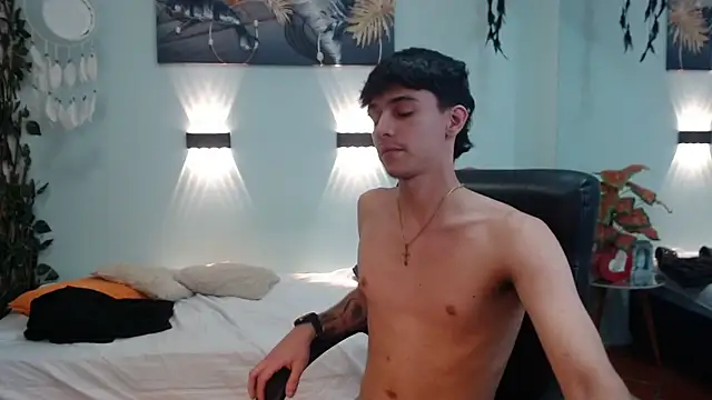 AmethystShadow17 online show from 04/04/26, 03:53