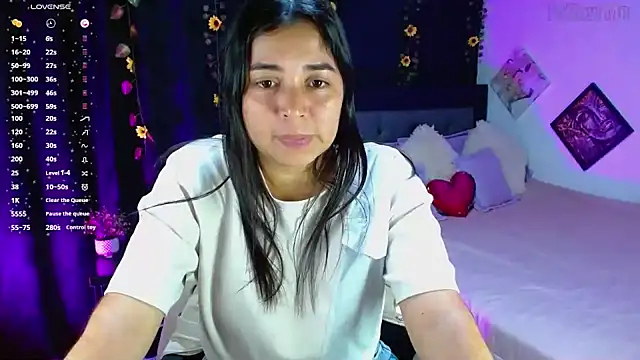 HaannaAGT online show from 10/14/25, 12:22