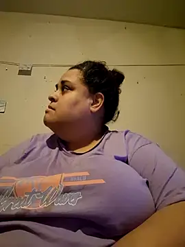 BigBusty VoluptuousMilfX online show from 12/15/25, 08:13