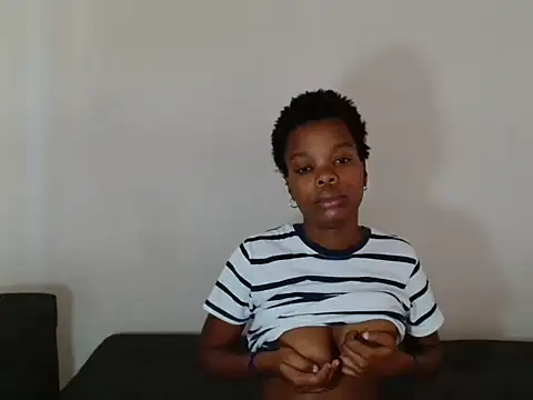 SexyLatoya05 online show from 10/23/25, 10:58