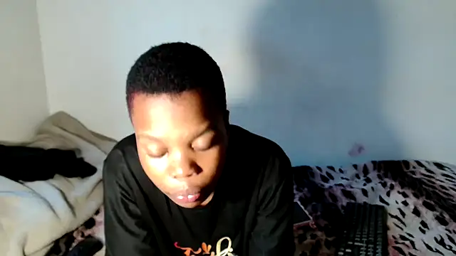 SexyLatoya05 online show from 12/15/25, 03:27