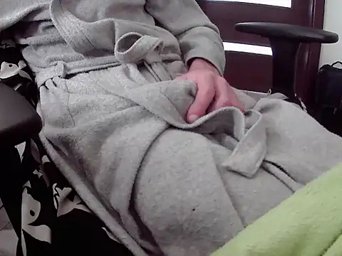 Snapshot of Batboy94 chatting on 11/02/25, 09:11 Batboy94 online show from 11/02/25, 09:11