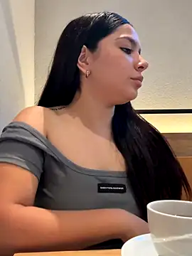 GODDESS zyrene online show from 11/17/25, 10:26