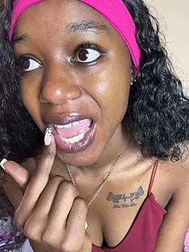 NyahHeat online show from 04/05/26, 08:22