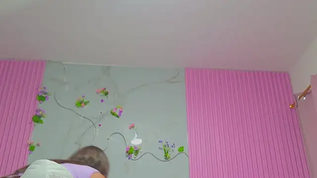 dafne17  online show from 03/27/26, 12:27