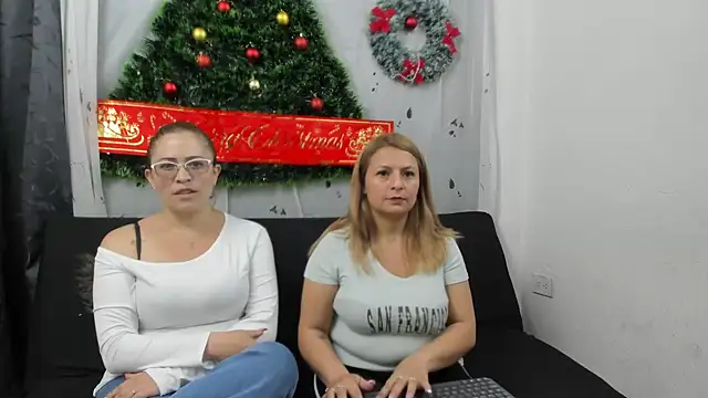 lesb milf online show from 12/16/24, 04:49