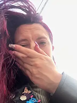 Zoe fire online show from 11/21/25, 12:26