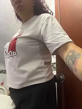 Zoe fire online show from 12/22/25, 11:18